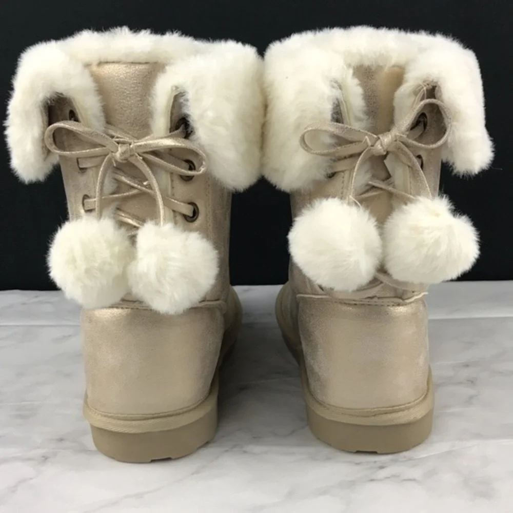 Sugar - ‘Gold metallic boots’ Fur lined with pompoms. SZ: 1,2,3,4. NWT